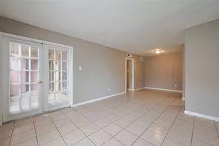 9090 S Braeswood Blvd, Houston, TX 77074 - Photo 6