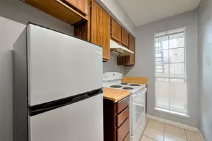 9090 S Braeswood Blvd, Houston, TX 77074 - Photo 18