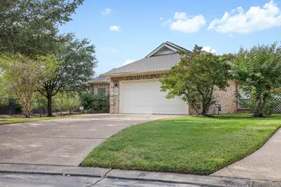 1304 Wilshire Court, College Station, TX 77845 - Photo 4