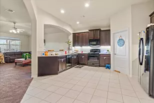 7911 Wood Hollow Dr, Baytown, TX 77523 - Photo 4