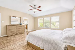6315 Linfield Bluff Ln, Katy, TX 77494 - Photo 12