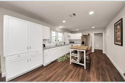 7711 Avenue L, Houston, TX 77012 - Photo 14