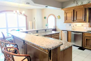 111 Kona Dr, Tiki Island, TX 77554 - Photo 12
