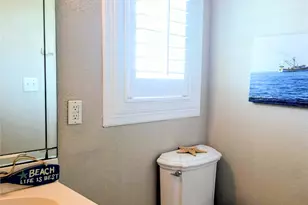 111 Kona Dr, Tiki Island, TX 77554 - Photo 22