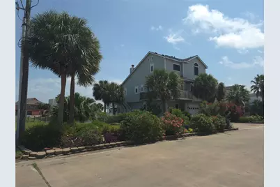 111 Kona Drive, Tiki Island, TX 77554 - Photo 2
