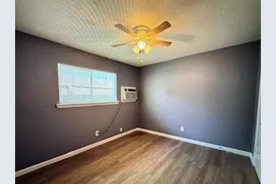 8010 Roswell Street, Houston, TX 77022 - Photo 8