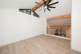 203 S Pathfinders Cir, The Woodlands, TX 77381 - Photo 26