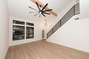 203 S Pathfinders Cir, The Woodlands, TX 77381 - Photo 10