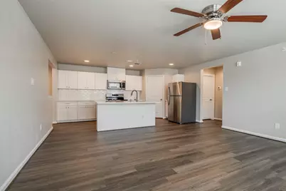 237 Park Place Circle #C, Waller, TX 77484 - Photo 6
