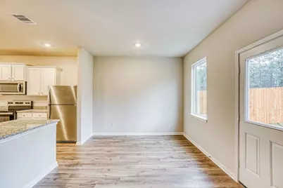8212 Sunberry Shadow Drive, Houston, TX 77016 - Photo 6