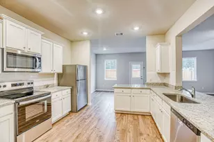 8212 Sunberry Shadow Dr, Houston, TX 77016 - Photo 8