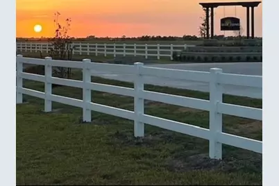 1095 Allie Lane, Dayton, TX 77535 - Photo 2