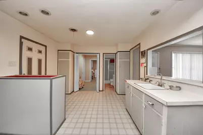 2213 Mockingbird Street, Baytown, TX 77520 - Photo 24