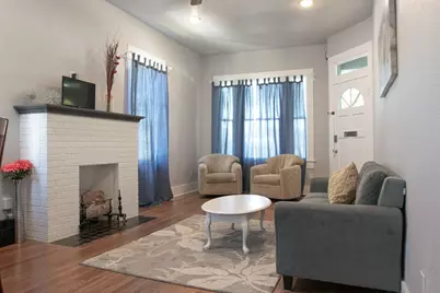 1911 34th Street, Galveston, TX 77550 - Photo 2