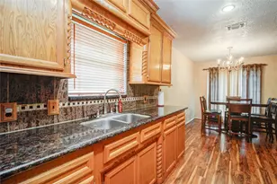 103 Sunflower St, Lake Jackson, TX 77566 - Photo 18