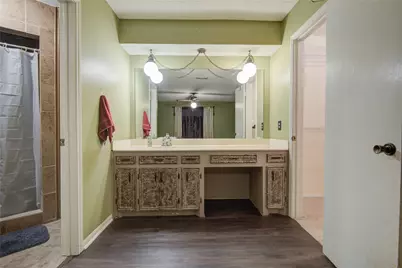 103 Sunflower Street, Lake Jackson, TX 77566 - Photo 22