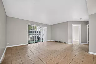 2814 S Bartell Dr, Houston, TX 77054 - Photo 8