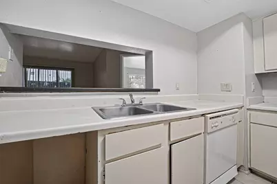 2814 S Bartell Drive #9, Houston, TX 77054 - Photo 20