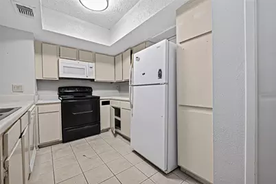 2814 S Bartell Drive #9, Houston, TX 77054 - Photo 14