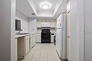 2814 S Bartell Dr, Houston, TX 77054 - Photo 12