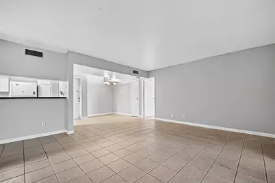 2814 S Bartell Drive #9, Houston, TX 77054 - Photo 10