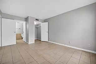 2814 S Bartell Dr, Houston, TX 77054 - Photo 32
