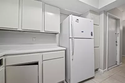 2814 S Bartell Drive #9, Houston, TX 77054 - Photo 16