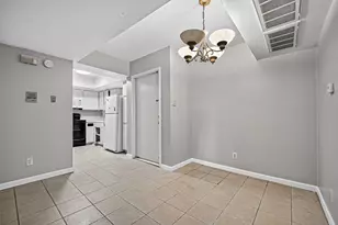 2814 S Bartell Dr, Houston, TX 77054 - Photo 6