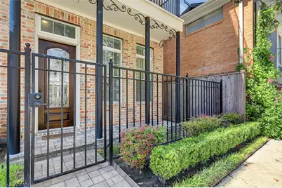 1041 Ashland Street, Houston, TX 77008 - Photo 2