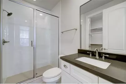 1041 Ashland Street, Houston, TX 77008 - Photo 6