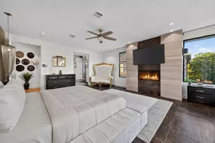1310 Nantucket Dr, Houston, TX 77057 - Photo 32