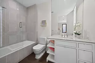 1310 Nantucket Dr, Houston, TX 77057 - Photo 24