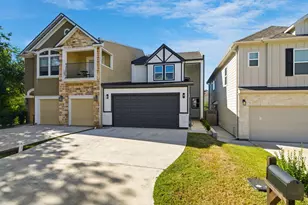 111 Capetown Way, Conroe, TX 77356 - Photo 2