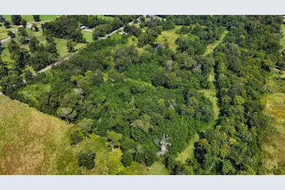 1401 County Road 2061, Hull, TX 77564 - Photo 18