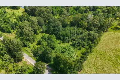 1401 County Road 2061, Hull, TX 77564 - Photo 8