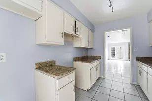 12411 W Village Dr, Houston, TX 77039 - Photo 10