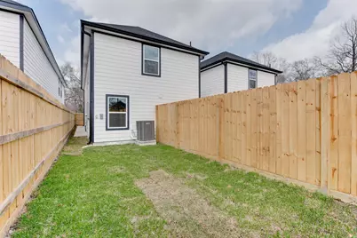 8128 Sterlingshire Street #A, Houston, TX 77078 - Photo 20