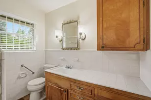 10240 Post Oak Dr, Conroe, TX 77385 - Photo 36