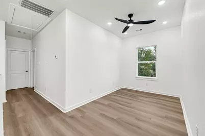 9316 Waller Street, Houston, TX 77012 - Photo 10
