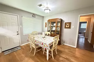 129 Sylvia St, Deer Park, TX 77536 - Photo 6