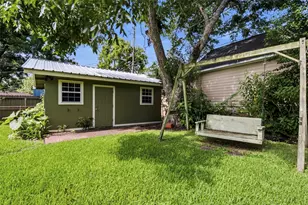 410 Kyle St, Sugar Land, TX 77478 - Photo 34