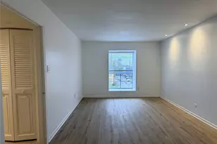 8523 Hearth Dr, Houston, TX 77054 - Photo 10