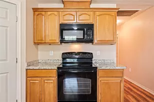 2621 31st Ave N, Texas City, TX 77590 - Photo 12