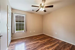 2621 31st Ave N, Texas City, TX 77590 - Photo 18