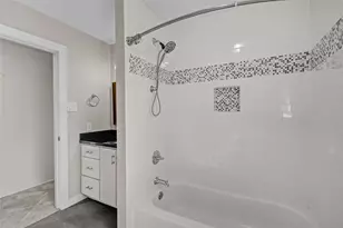 10303 Greenwillow Dr, Houston, TX 77035 - Photo 28