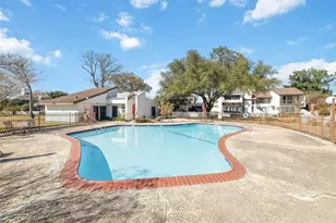 7655 S Braeswood Blvd, Houston, TX 77071 - Photo 2