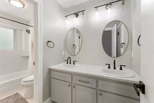 10 E White Willow Cir, Spring, TX 77381 - Photo 20