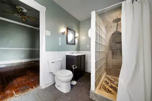 207 Northwood St, Houston, TX 77009 - Photo 16