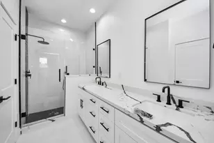5029 Broom St, Houston, TX 77091 - Photo 8