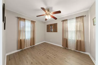 10128 Homestead Road, Houston, TX 77016 - Photo 6